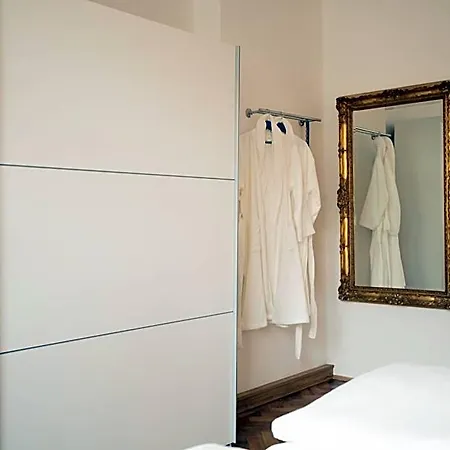 Palazzo Am Dom 3*